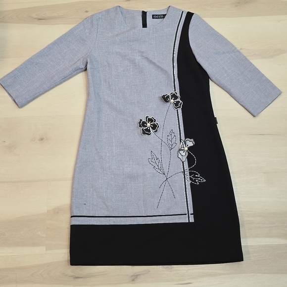 Nemnew Crew neck gray 3/4 sleeve career midi dress Embroidered flower size 6 - Picture 1 of 14